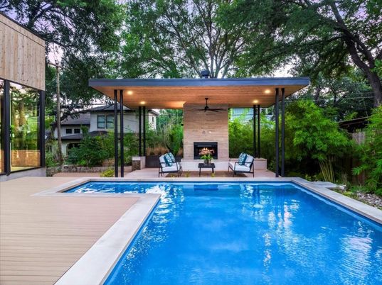 Exterior, Fireplace, Pool