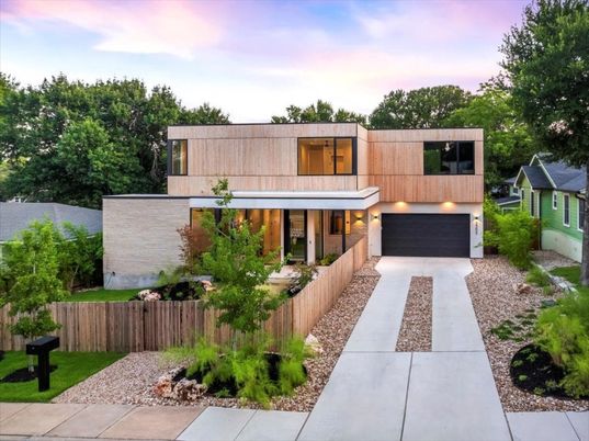 Attached, Exterior, Facade, Modern