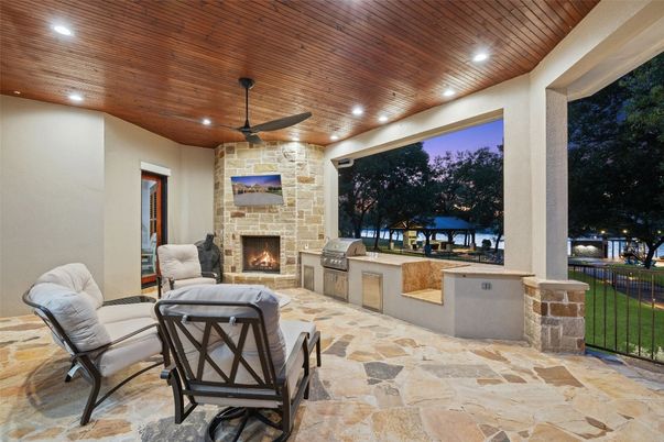 Exterior, Fireplace, Recessed Lighting