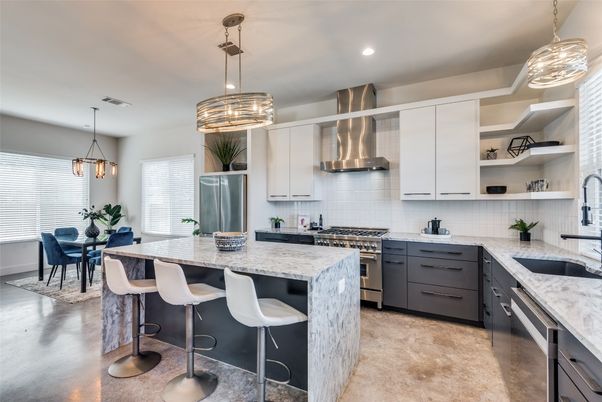 Dining room, Interior, Kitchen, Pendant Lights, Recessed Lighting, Stainless Steel Appliances