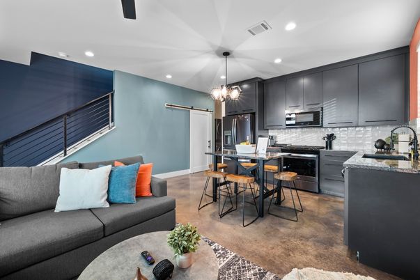 Interior, Kitchen, Living room, Pendant Lights, Recessed Lighting, Stainless Steel Appliances