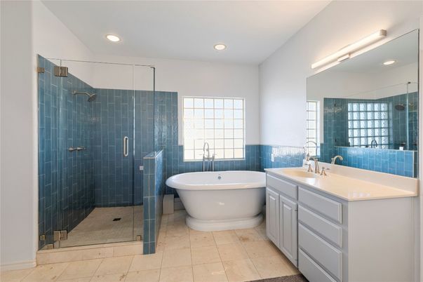 Bathroom, Dual Sink Vanities, Free Standing Baths, Glass Shower, Interior, Recessed Lighting