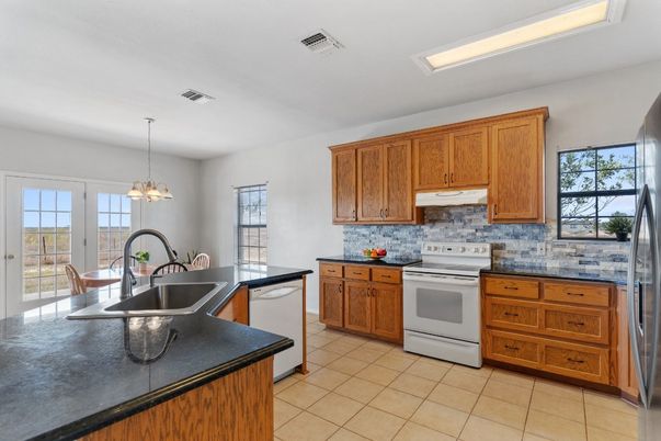Interior, Kitchen, Pendant Lights, Stainless Steel Appliances