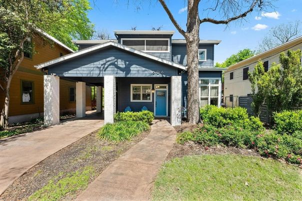 Exterior, Facade, American Craftsman
