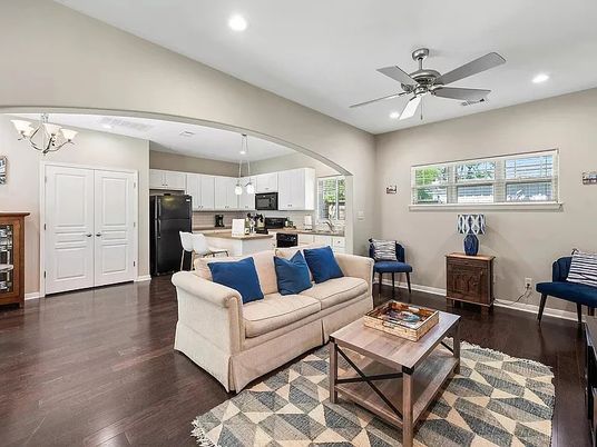 Chandelier, Interior, Kitchen, Living room, Recessed Lighting, Wood Texture Flooring