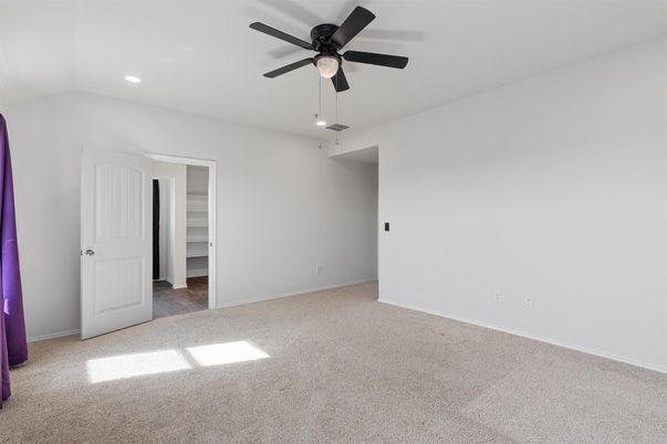 Empty room, Interior, Recessed Lighting