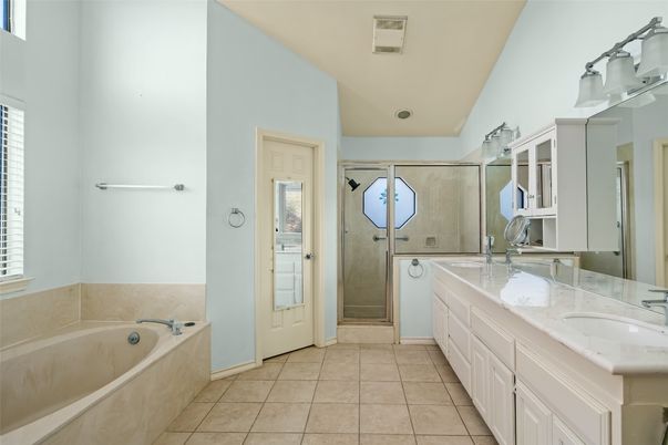 Bathroom, Dual Sink Vanities, Glass Shower, Interior