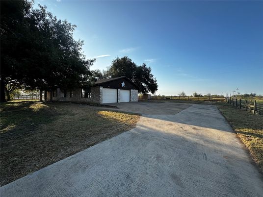 Backyard, Detached Garage, Exterior