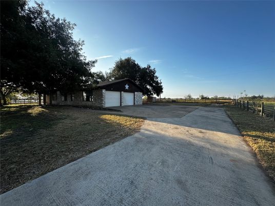 Backyard, Detached Garage, Exterior