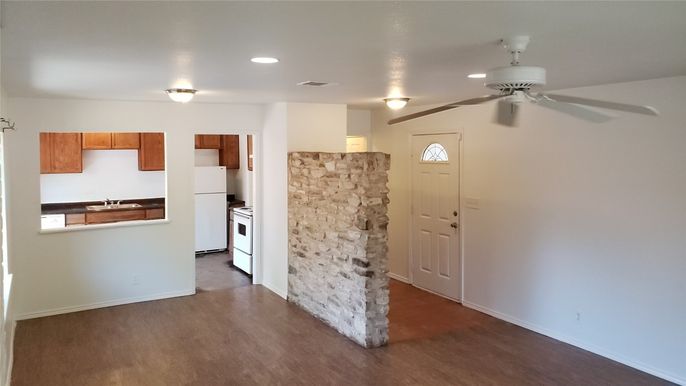 Interior, Kitchen, Recessed Lighting, Wood Texture Flooring