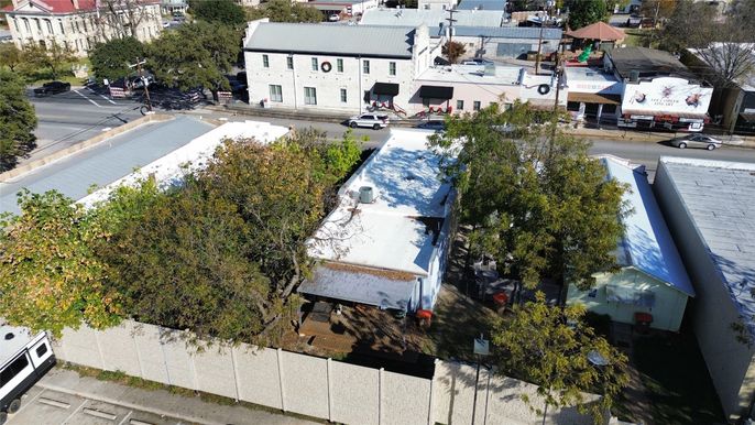 Exterior, Drone