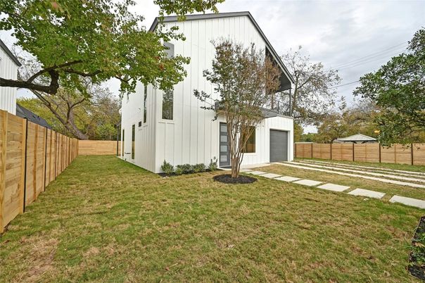 Backyard, Detached Garage, Exterior