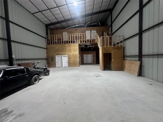Garage, Interior, Stone Walls