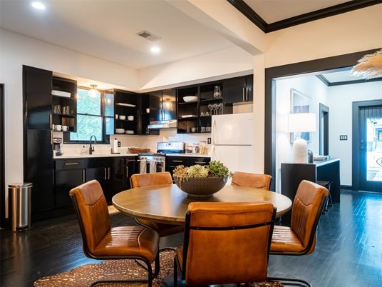 Dining room, Interior, Kitchen, Pendant Lights, Recessed Lighting, Wood Texture Flooring