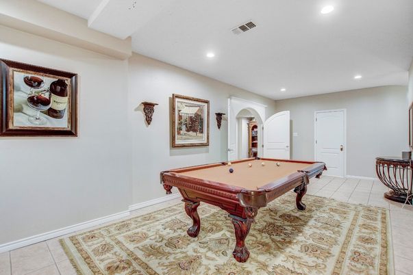 Billiard Table, Game Room, Interior, Recessed Lighting