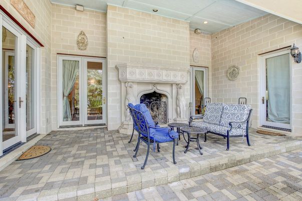 Exterior, Fireplace