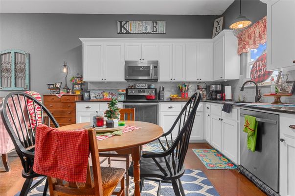 Dining room, Interior, Kitchen, Stainless Steel Appliances, Wood Texture Flooring