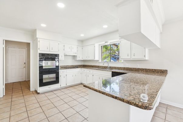 Interior, Kitchen, Recessed Lighting