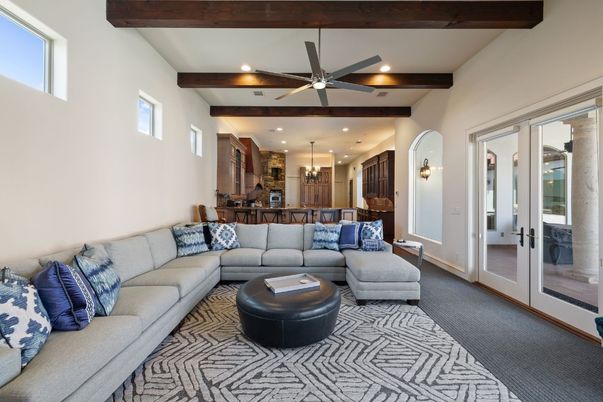 Interior, Kitchen, Living room, Pendant Lights, Recessed Lighting, Wooden Beams