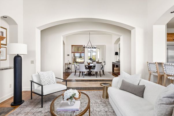Chandelier, Dining room, Interior, Living room, Pendant Lights, Wood Texture Flooring