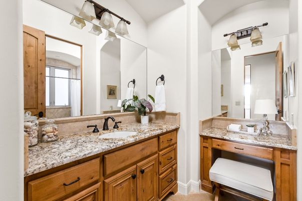 Bathroom, Dual Sink Vanities, Interior