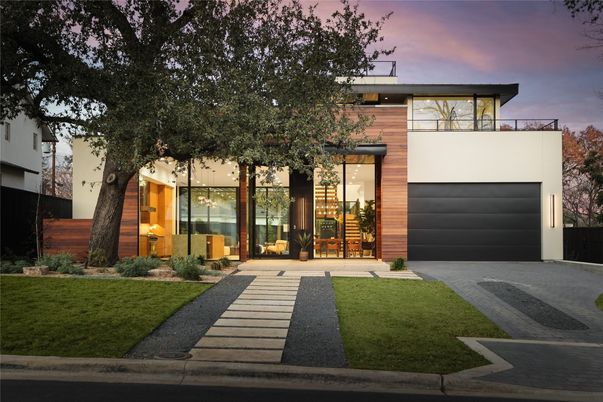 Attached, Exterior, Facade, Modern