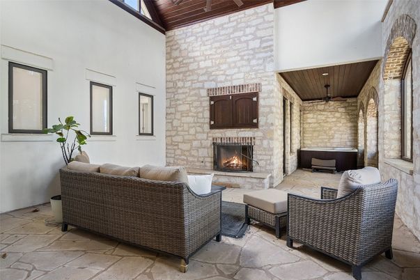 Exterior, Fireplace, Hot Tub, Stone Walls