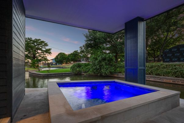 Exterior, Lake, Pool