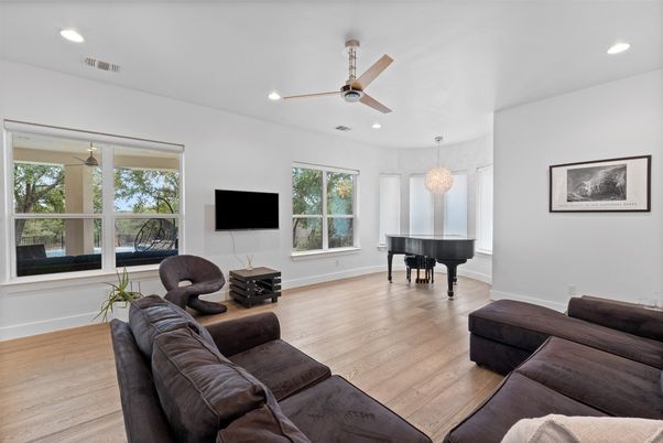 Interior, Living room, Piano, Recessed Lighting, Wood Texture Flooring