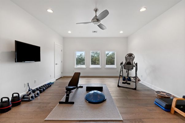 Fitness Equipment, Interior, Recessed Lighting, Wood Texture Flooring