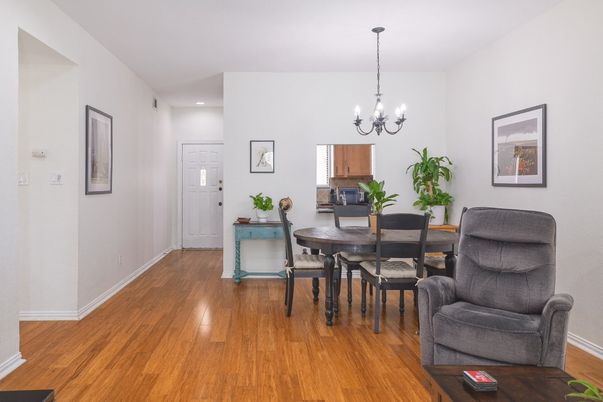 Chandelier, Dining room, Interior, Recessed Lighting, Wood Texture Flooring