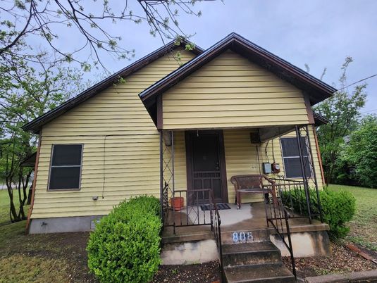 Exterior, Facade, None