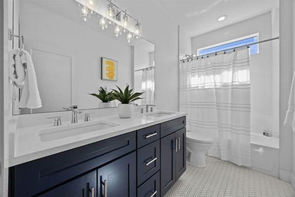 Bathroom, Dual Sink Vanities, Interior, Recessed Lighting