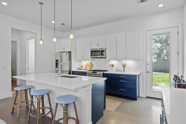Interior, Kitchen, Pendant Lights, Recessed Lighting, Stainless Steel Appliances