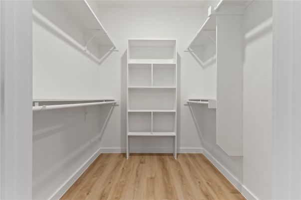Interior, Walk-in Closets, Wood Texture Flooring