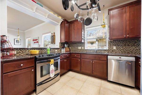 Interior, Kitchen, Stainless Steel Appliances