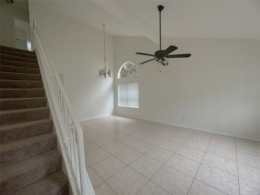 Empty room, Interior, Pendant Lights