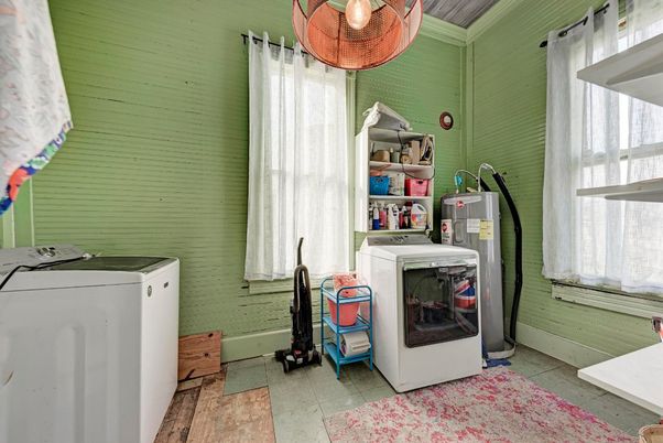 Interior, Washer
