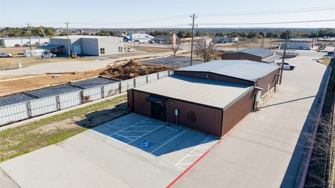 Exterior, Drone