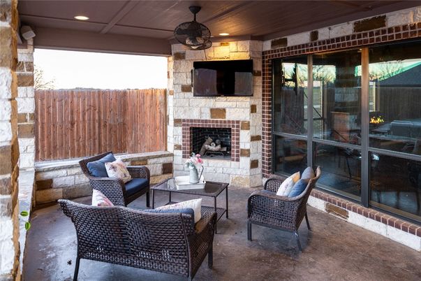 Exterior, Fireplace