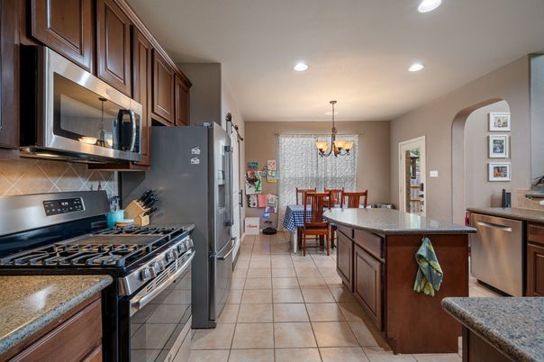 Chandelier, Dining room, Interior, Kitchen, Recessed Lighting, Stainless Steel Appliances
