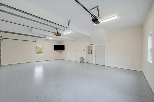Garage, Interior