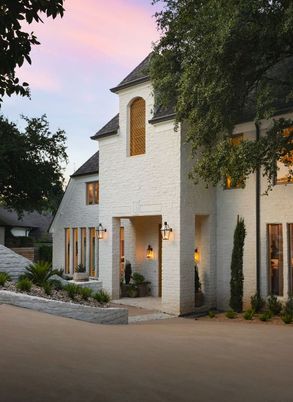 Exterior, Facade, French Provincial