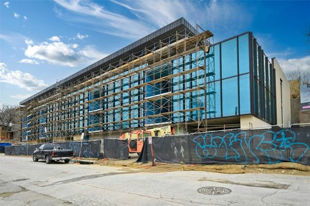 Exterior, Facade, Highrise