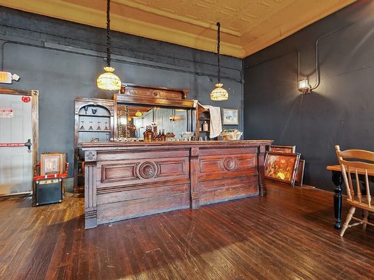 Interior, Pendant Lights, Wood Texture Flooring