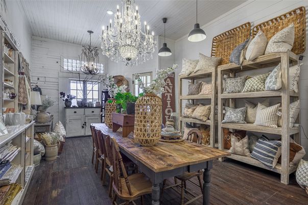 Chandelier, Dining room, Interior, Pendant Lights, Wood Texture Flooring
