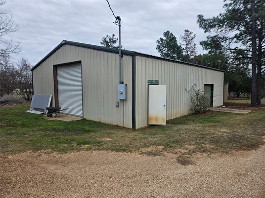 Backyard, Detached Garage, Exterior