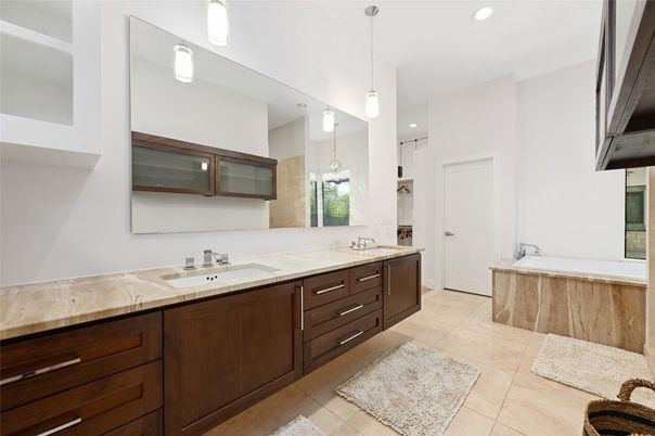 Bathroom, Dual Sink Vanities, Interior, Kitchen, Pendant Lights, Recessed Lighting