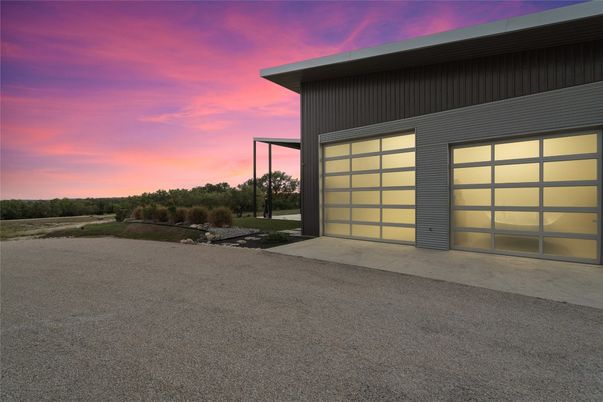 Detached Garage, Exterior