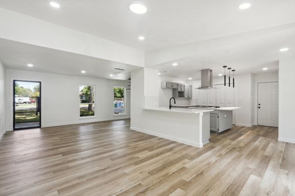 Interior, Kitchen, Pendant Lights, Recessed Lighting, Wood Texture Flooring